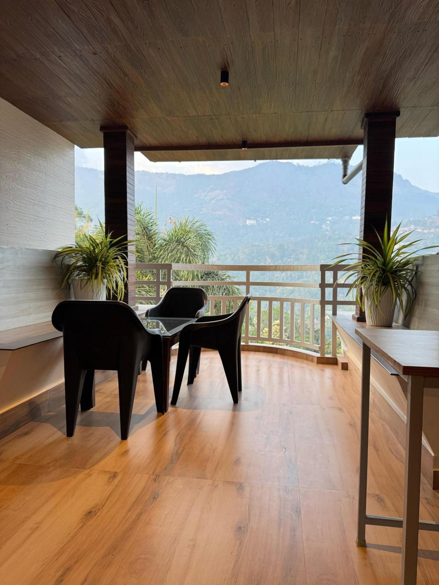 Munnar Blue Mist Bed & Breakfast Luaran gambar