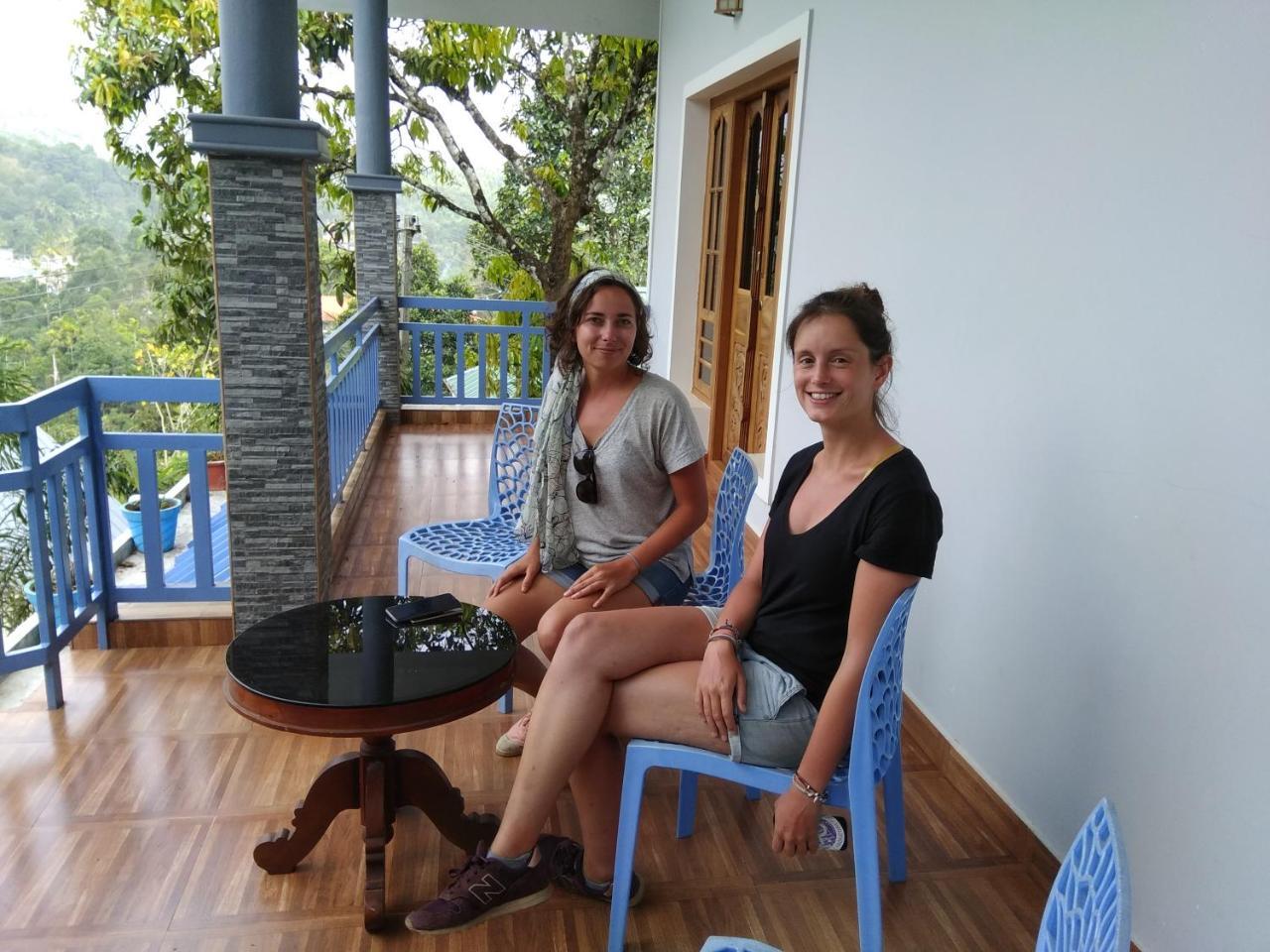 Munnar Blue Mist Bed & Breakfast Luaran gambar